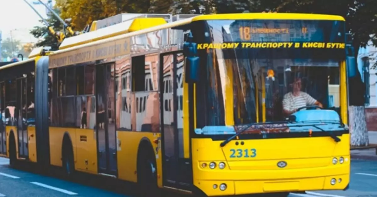 У Києві змінять правила руху транспорту під час тривоги: що варто знати?