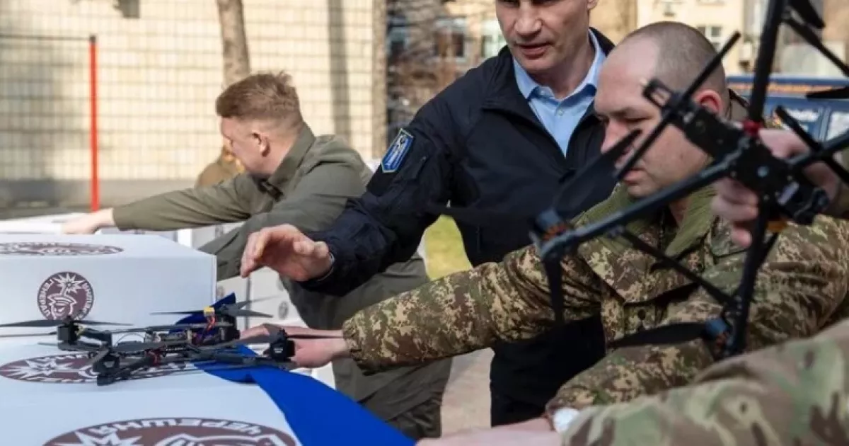Кличко передав 400 FPV-дронів бійцям Нацгвардії: що відомо
