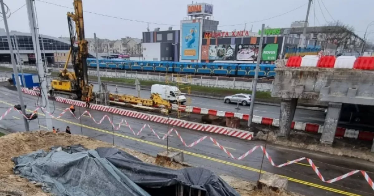 Пошкодження колії на Дарниці: що сталося з метро?