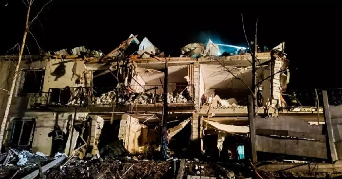 Нічна атака на Київщину: постраждало 2 людини, зруйновано десятки будинків і машин