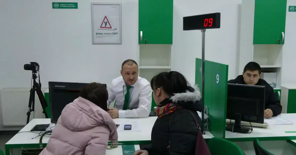 Поблизу Києва у сервісному центрі МВС відкрили укриття, де громадяни можуть отримати послуги навіть під час повітряної тривоги