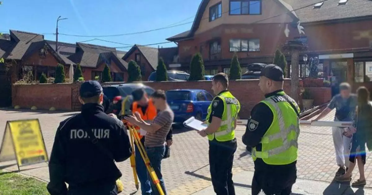 Як підприємець незаконно забудував ділянку біля озера Тельбін у Києві