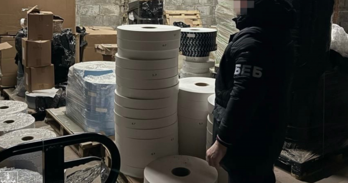 На Київщині викрили схему збуту контрафактних цигарок відомих брендів