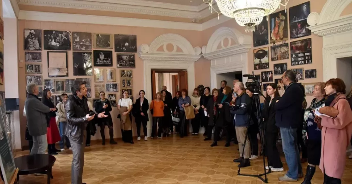 105 років Театру Франка: у Києві відкрили виставку «105 років — 105 вистав»