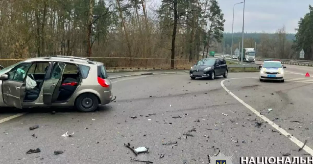 Смертельна ДТП на Одеській трасі під Києвом: подробиці аварії 25 березня