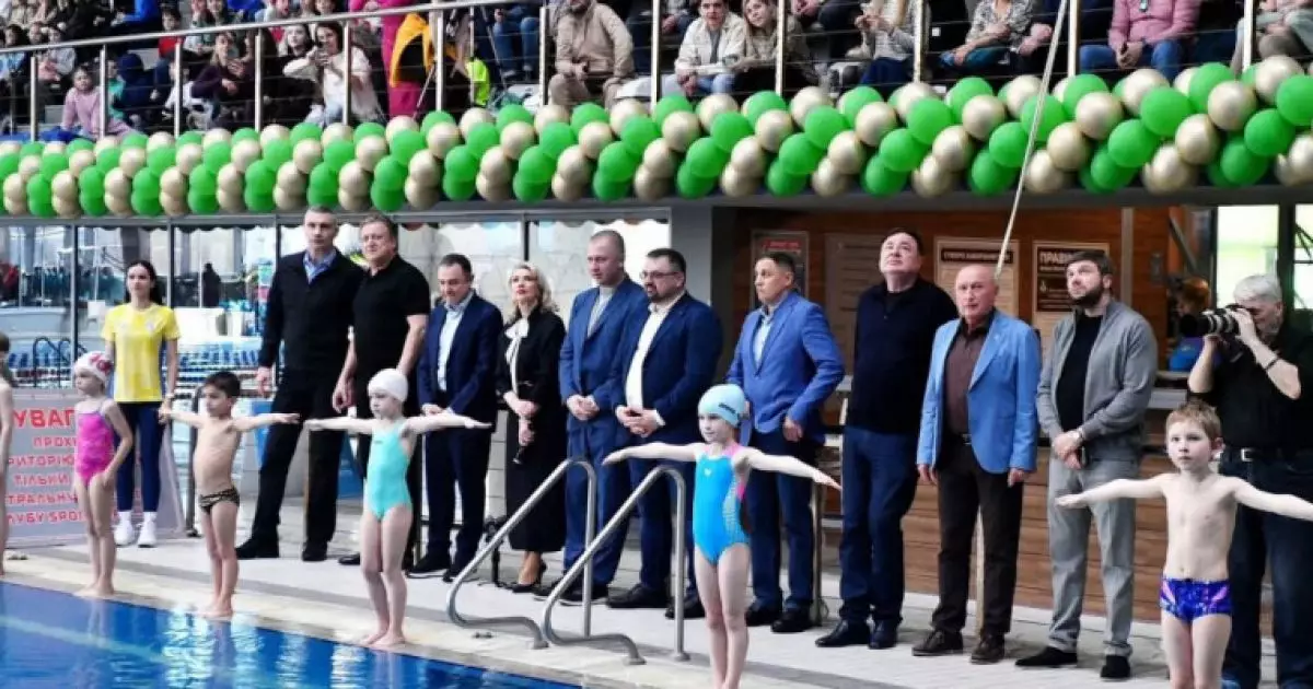 Стрибки у воду в Києві: стартував чемпіонат України, змагання за участі топ-спортсменів