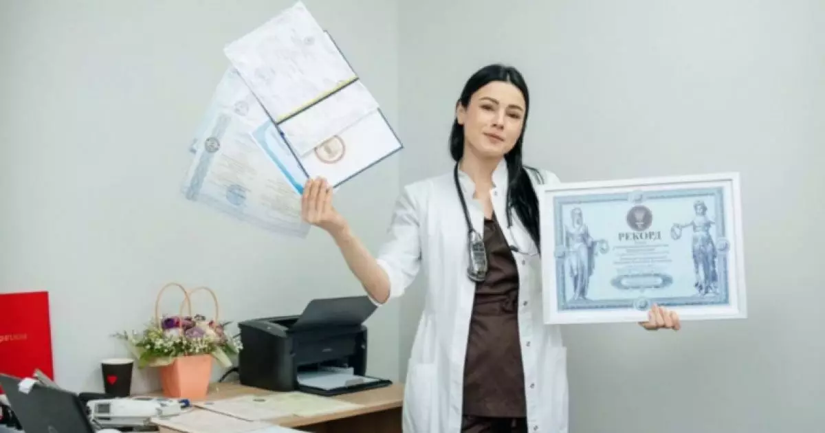 Київська лікар-онколог встановила рекорд за кількістю вищих медичних освіт