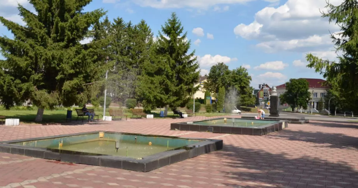 Німецьке місто-побратим передало Макарову сонячну електростанцію для свердловини