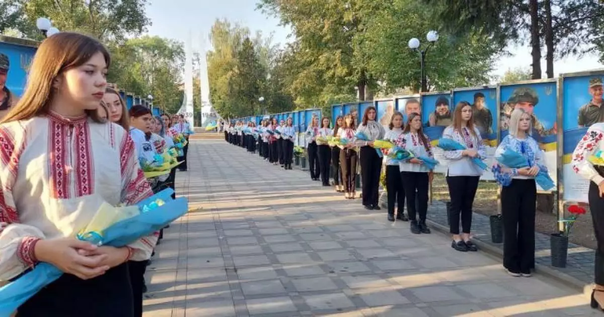 Пам’ять живе в серцях: у Богуславі відкриють нові портрети Героїв на Алеї Слави
