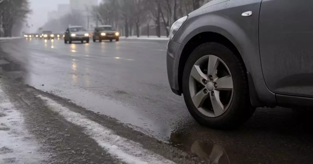 Сніг у квітні: кияни вже «перевзулися» — і дарма