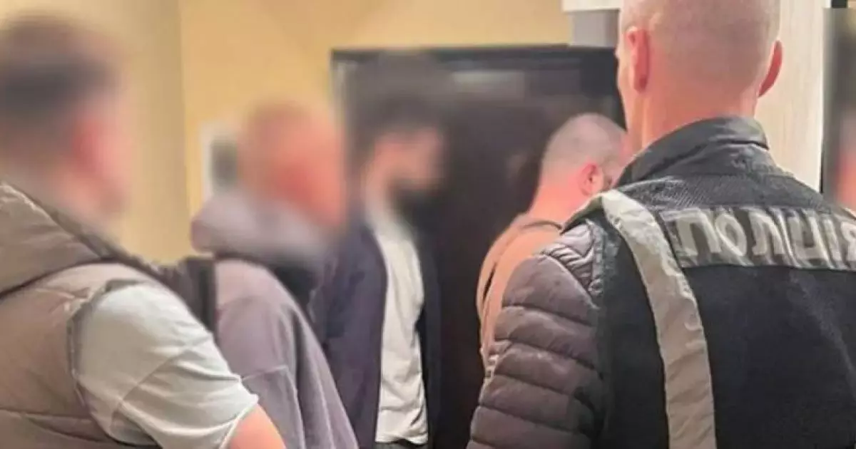 Суд над екслікарем у Києві: як кокаїн привів на лаву підсудних