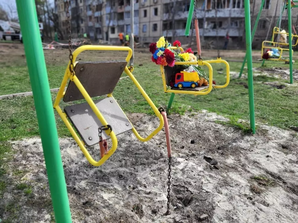 2500+ обірваних дитячих життів! Невже світ заплющить на це очі?