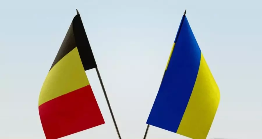 Як прем'єр Бельгії не зміг стримати сліз у Бучі після перегляду фото звірств