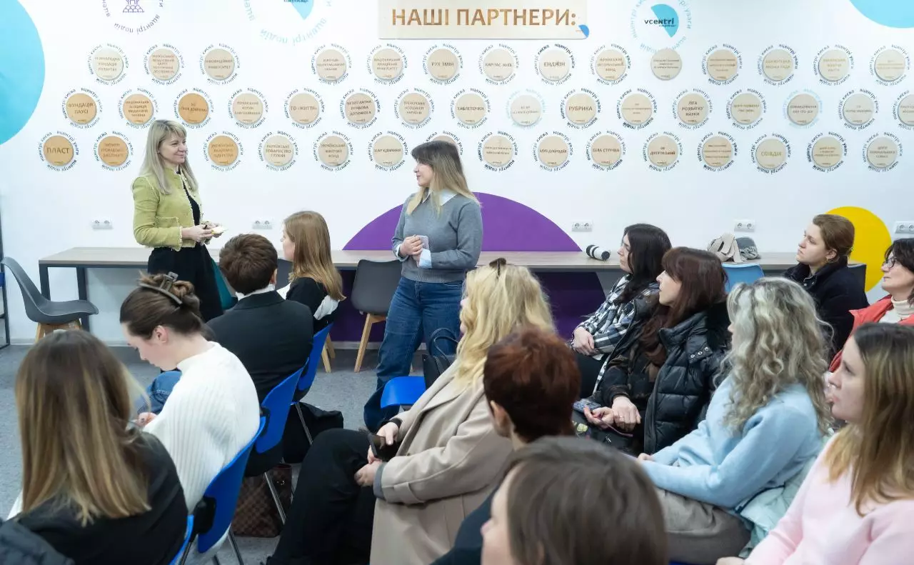 Як службовці КМДА вчаться уникати конфліктів: новий формат тренінгів