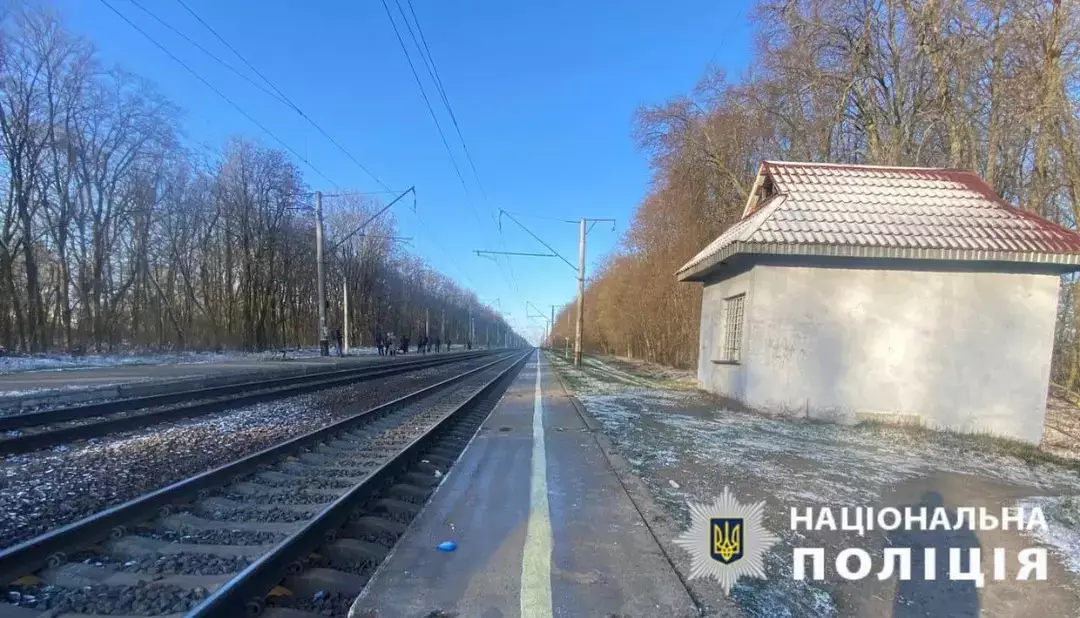 Трагедія на залізниці: на Київщині потяг Київ–Чоп збив чоловіка