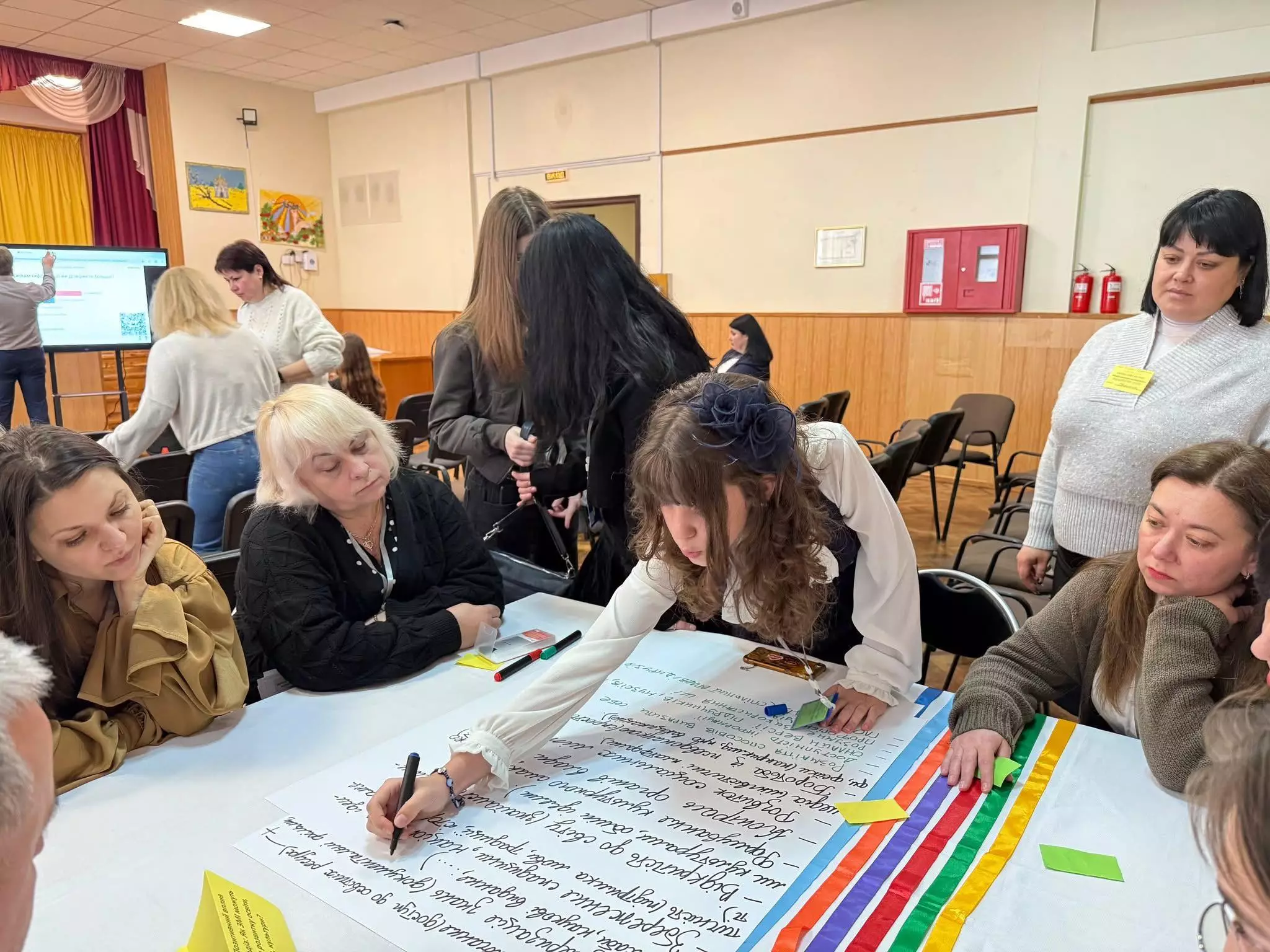 У Києві школярів вчать розпізнавати фейки: стартували курси медіаграмотності
