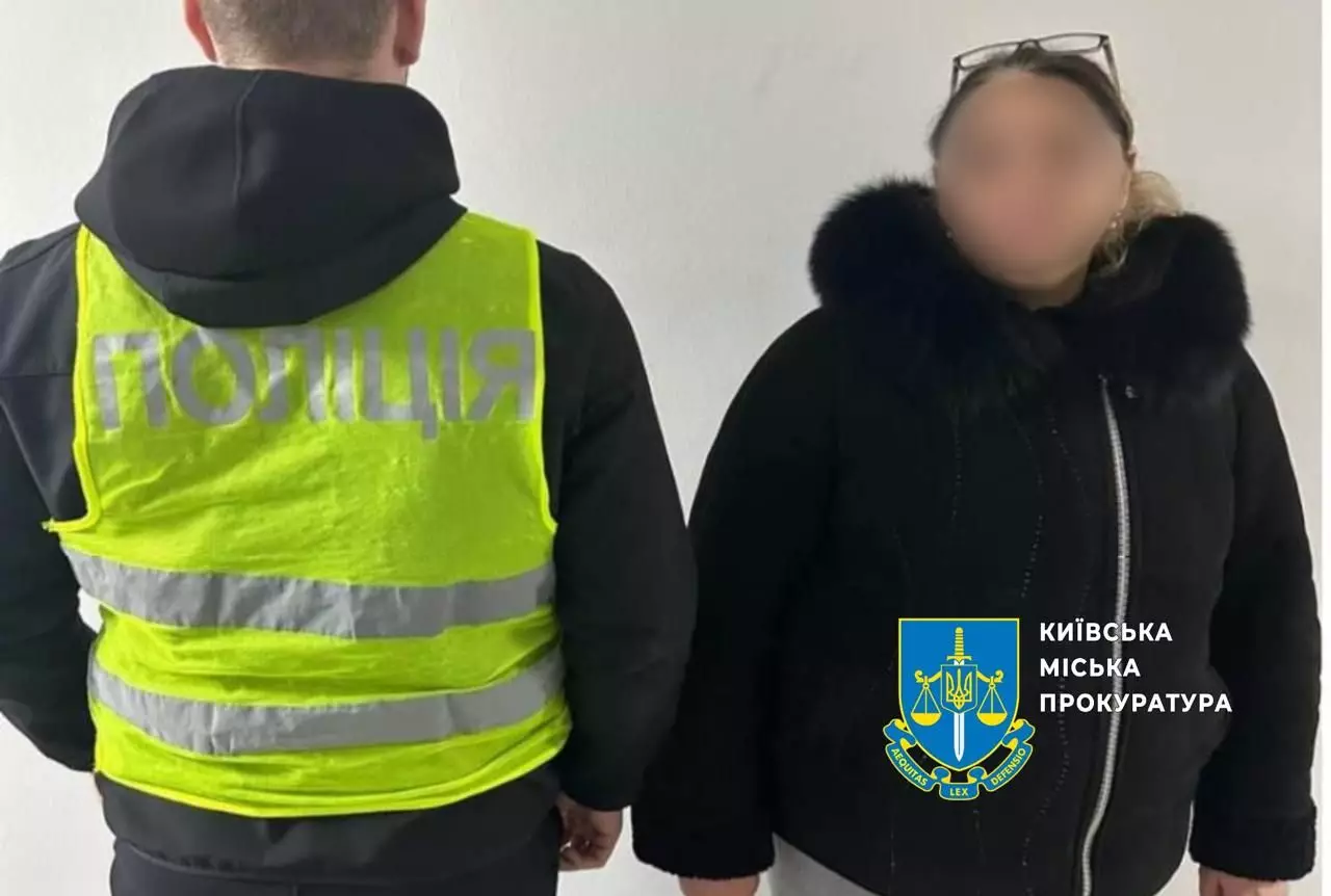 У Києві шахрайка обдурила пенсіонерку на 450 тисяч гривень