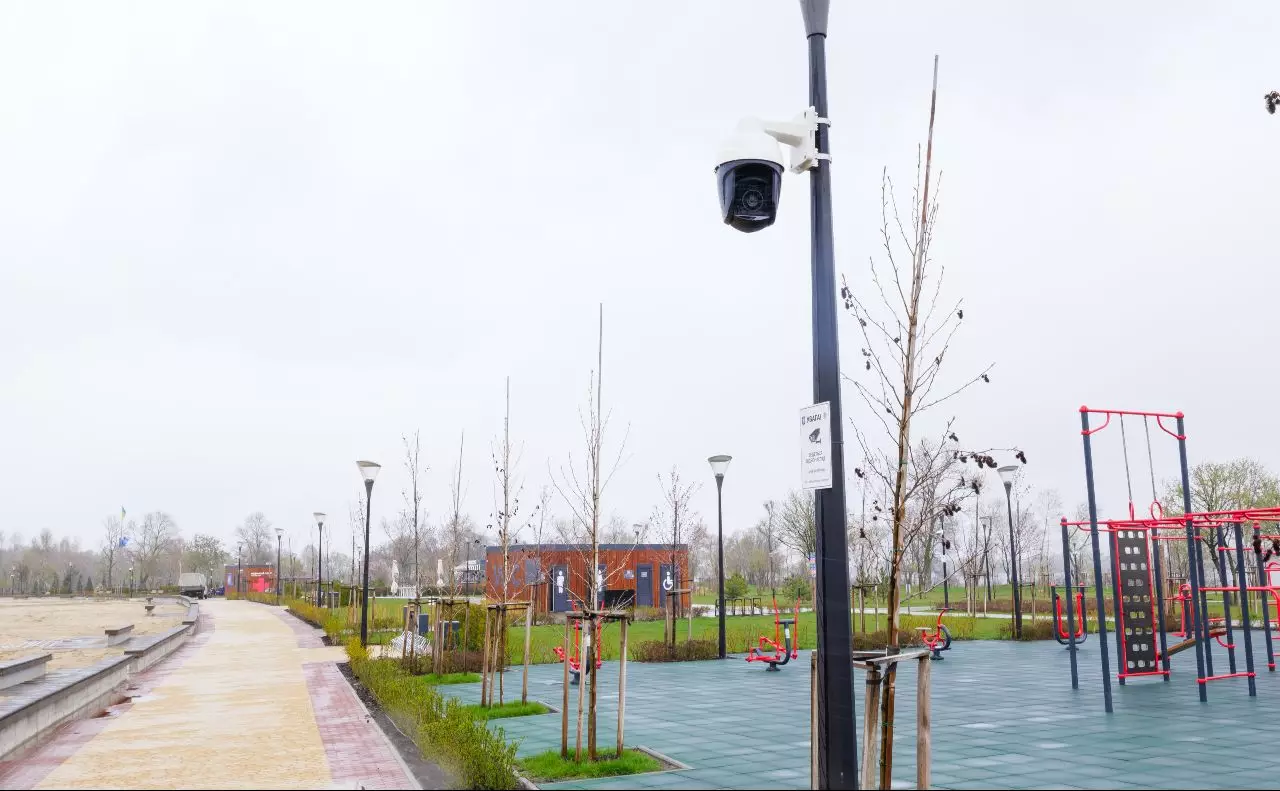 Як технології відеоспостереження змінюють безпеку Києва: Інновації на Оболонському острові
