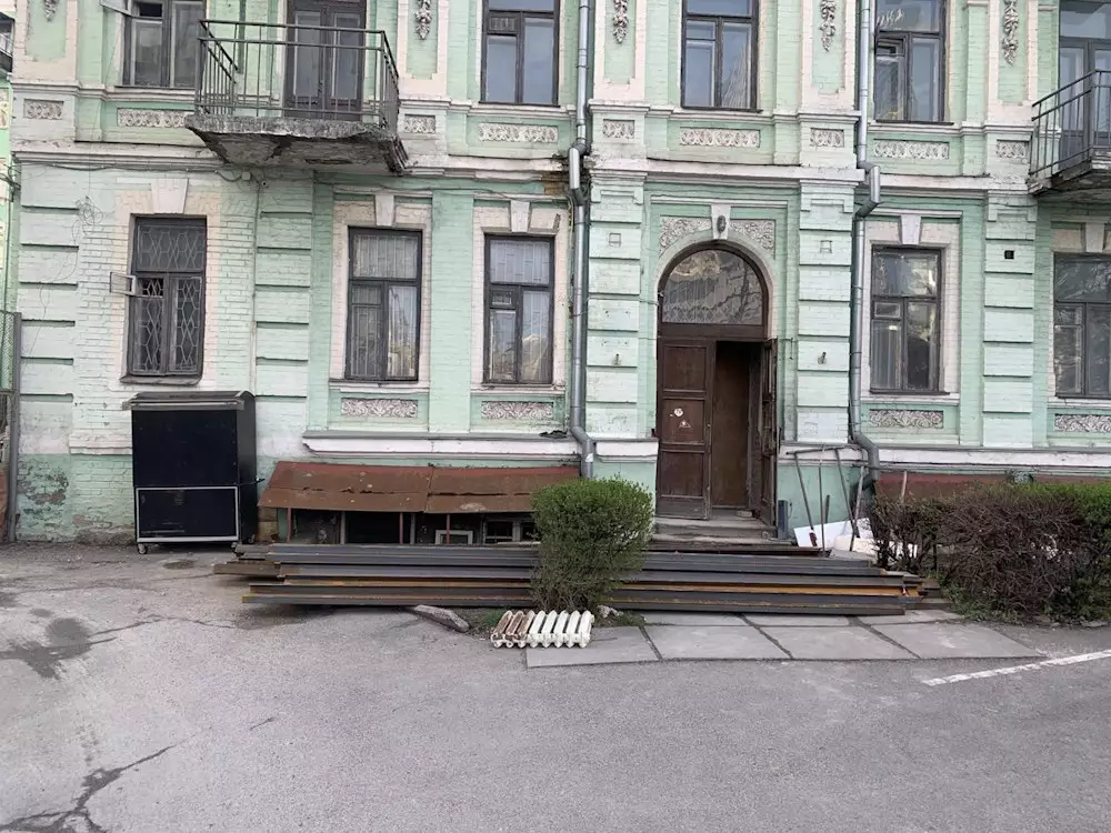 У центрі Києва демонтують будівлю 1900 року: що відомо