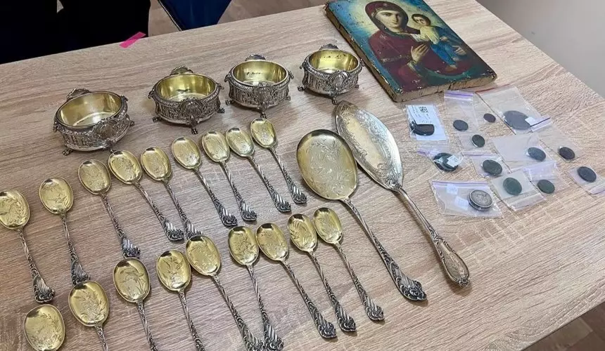 З початку року київська митниця передала понад 500 культурних цінностей до музеїв України