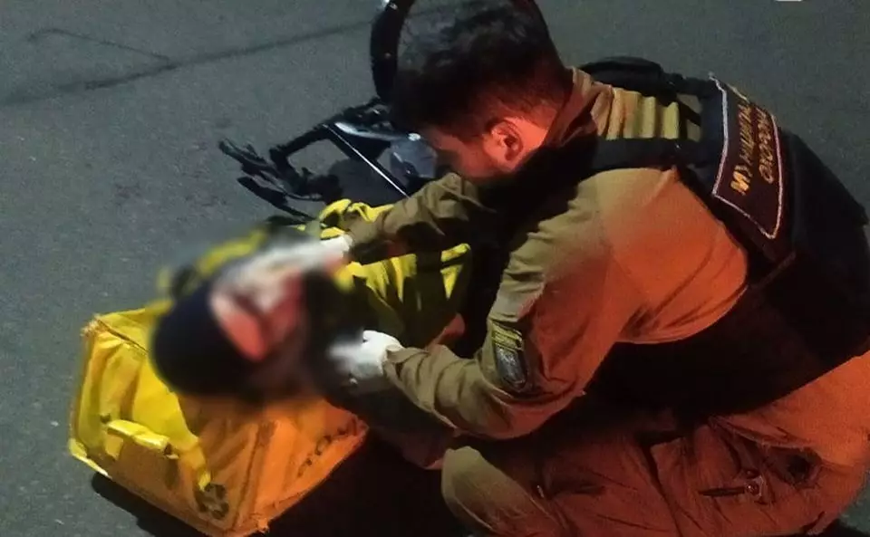 П’яний кур’єр ледь не вбився на велосипеді під час комендантської години на Оболоні