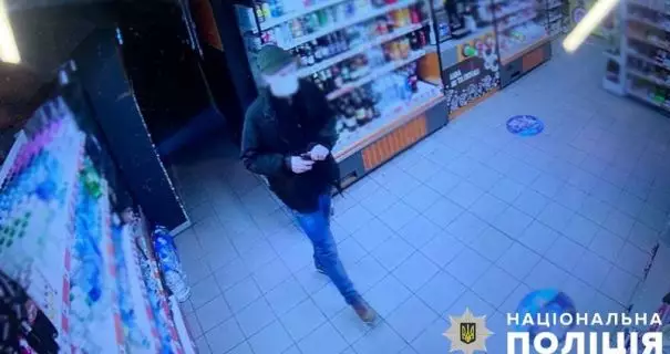 Збройний напад на магазин у Києві: іноземець отримав 8 років ув’язнення