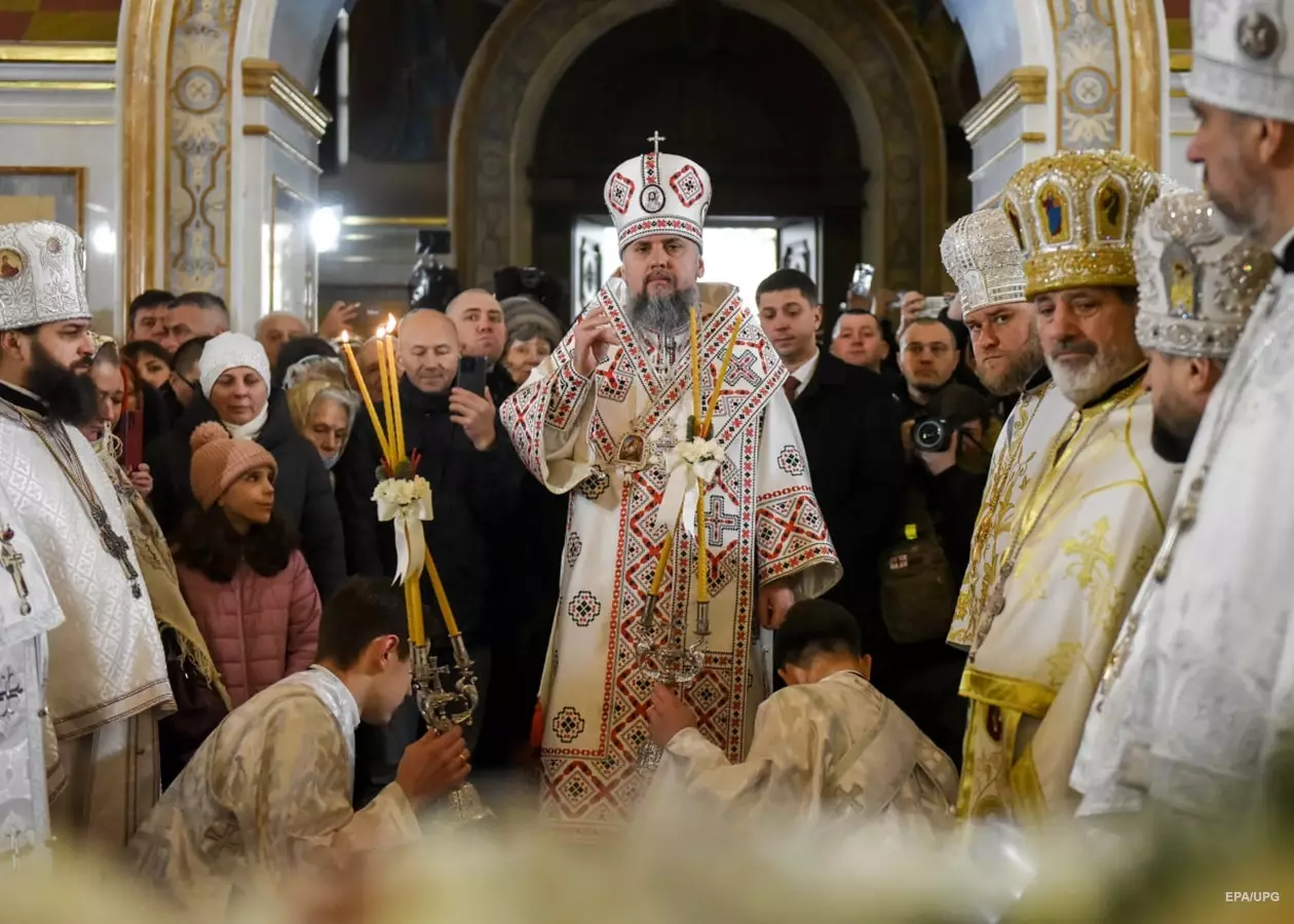 Великдень 2025: Дивіться наживо Пасхальне Богослужіння зі Свято-Михайлівського Золотоверхого собору