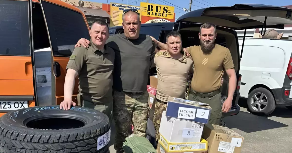 Володарська громада передала допомогу українським захисникам на фронт