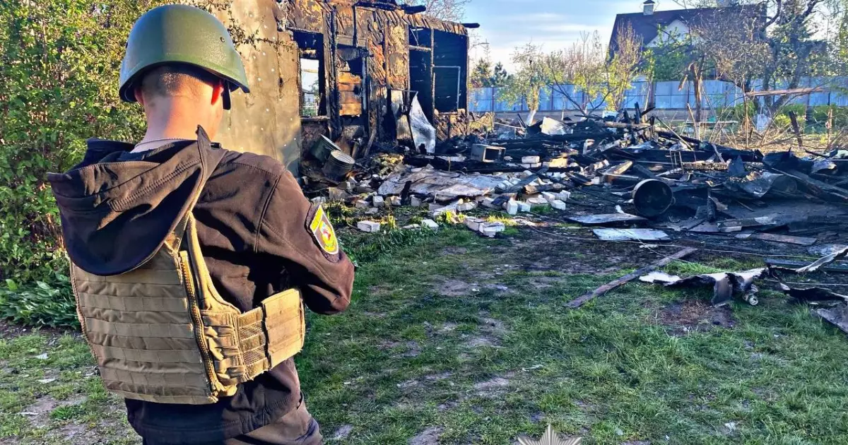Нічна атака на Київщину: дрони зруйнували будинки й спричинили пожежі