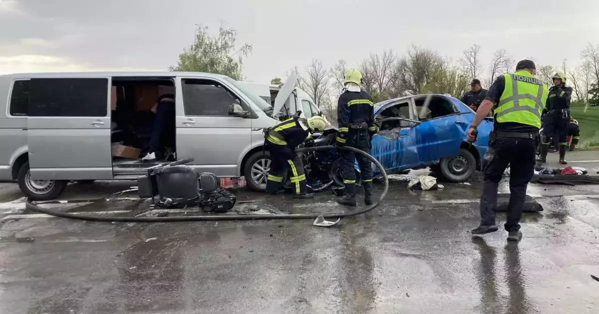 Серйозна ДТП під Борисполем: згоріли два авто, троє постраждалих