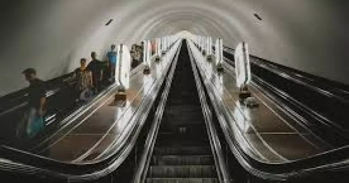 Метро "Арсенальна": станція відновила роботу після задимлення 7 травня