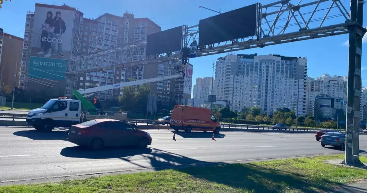 Обмеження руху на проспекті Бажана: що очікує водіїв 8 травня