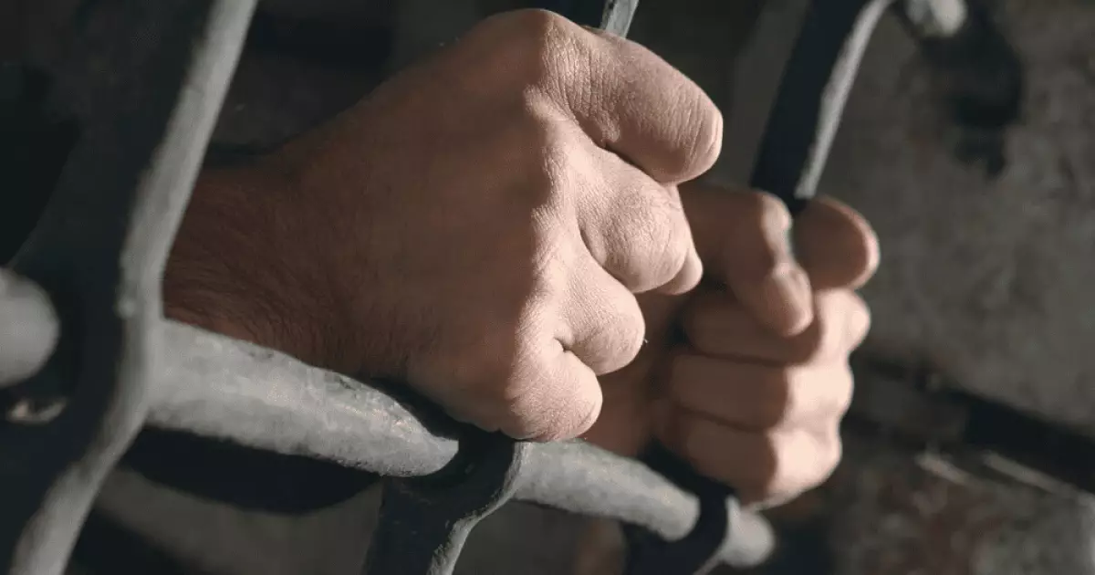 Сімейний терор у Києві: чоловіка засудили за систематичне психологічне насильство над сестрою