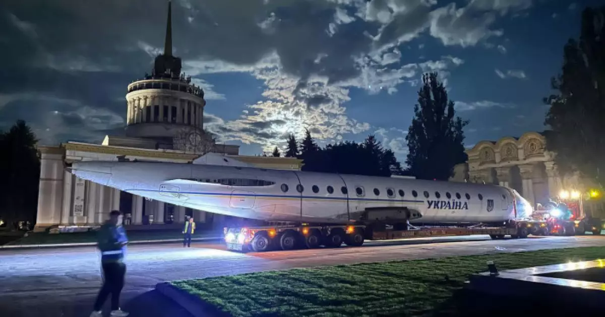 Ту-134 «Україна» на ВДНГ: легендарний літак став експонатом фестивалю