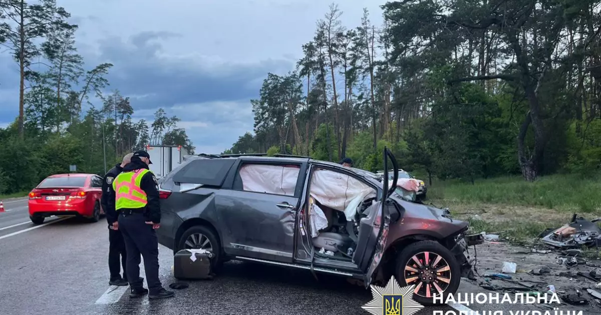 Смертельна аварія на Гостомельському шосе: загинули обидва водії