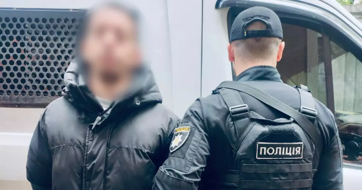 До Києва екстрадували іноземця, який викрав 4 млн грн з фірми