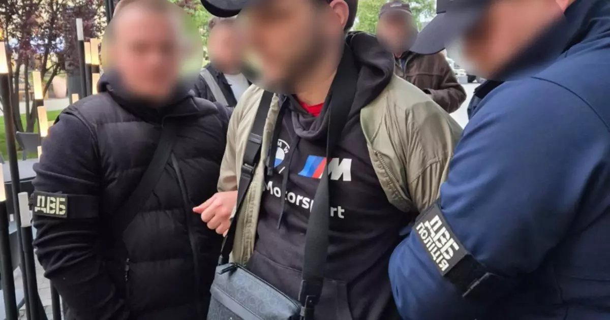 14 тисяч за втечу: у Києві затримали барбера-контрабандиста