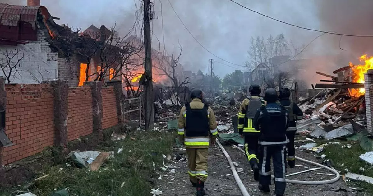 Троє загиблих, серед поранених — діти: наслідки нічної атаки на Київщину