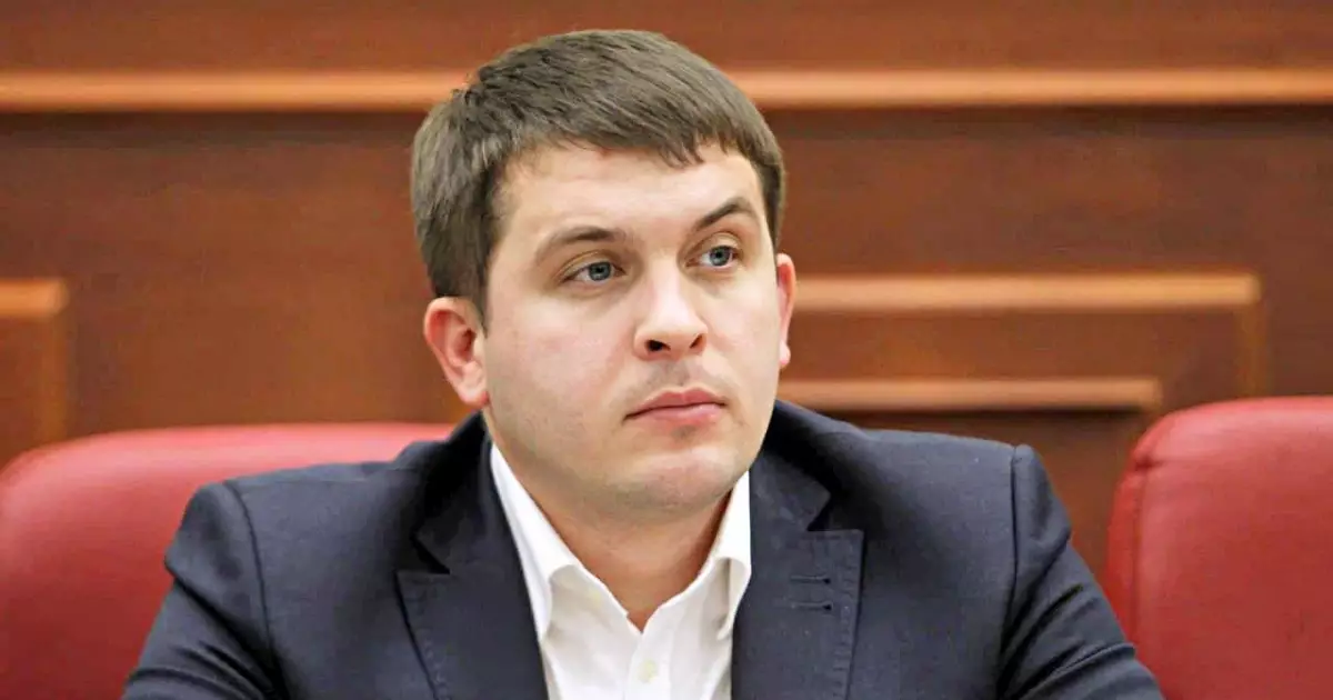 Родина чиновника КМДА збільшила сатки у 4 рази: що показала декларація