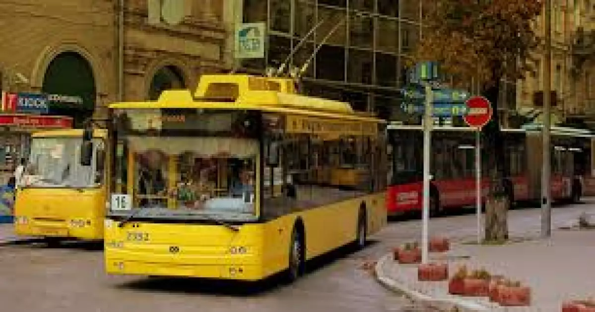 Тимчасові зміни маршрутів автобусів у Києві 27 травня
