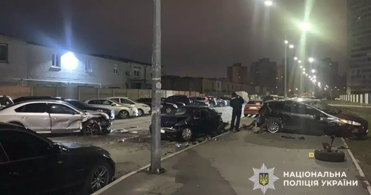 П'яний водій розбив 7 авто і травмував пасажирів – деталі жахливої ДТП