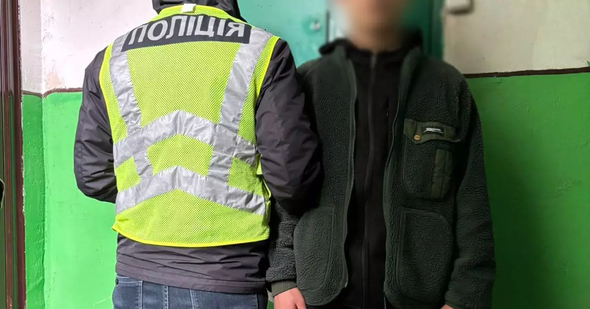 У Києві 17-річному хлопцю загрожує 10 років за крадіжку телефона