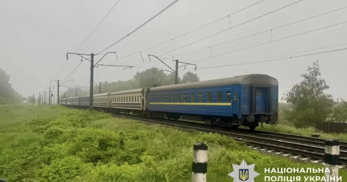 Трагедія на коліях: на Київщині потяг на смерть збив пенсіонера