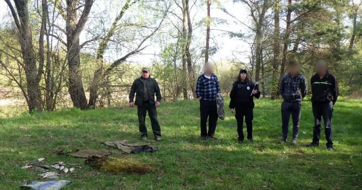 На Київщині затримали браконьєра під час нересту: справу передано до суду