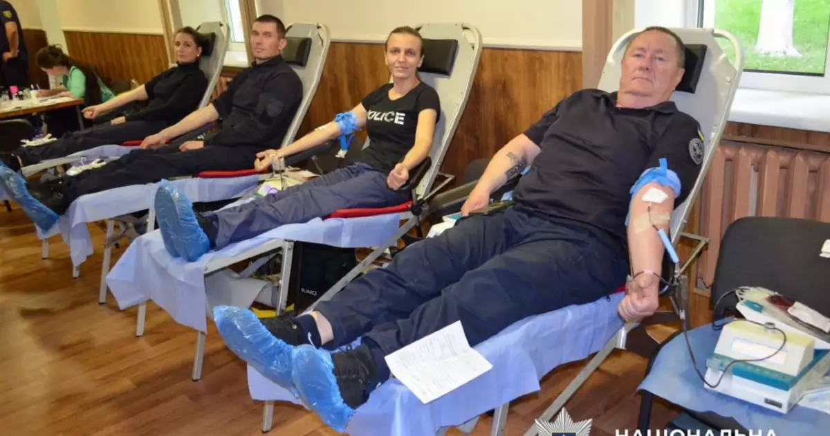 Поліцейські Київщини здали кров — тепер життя будуть врятовані