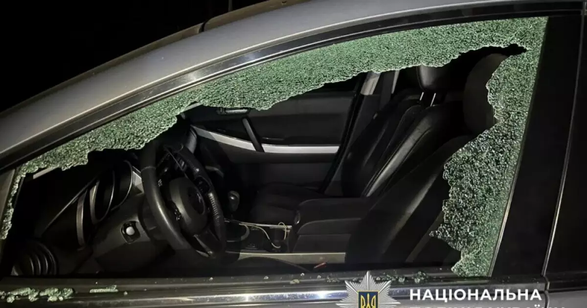 В Бориспільському районі зафіксовано наслідки нічної атаки БпЛА: пошкоджені будинки та автомобіль