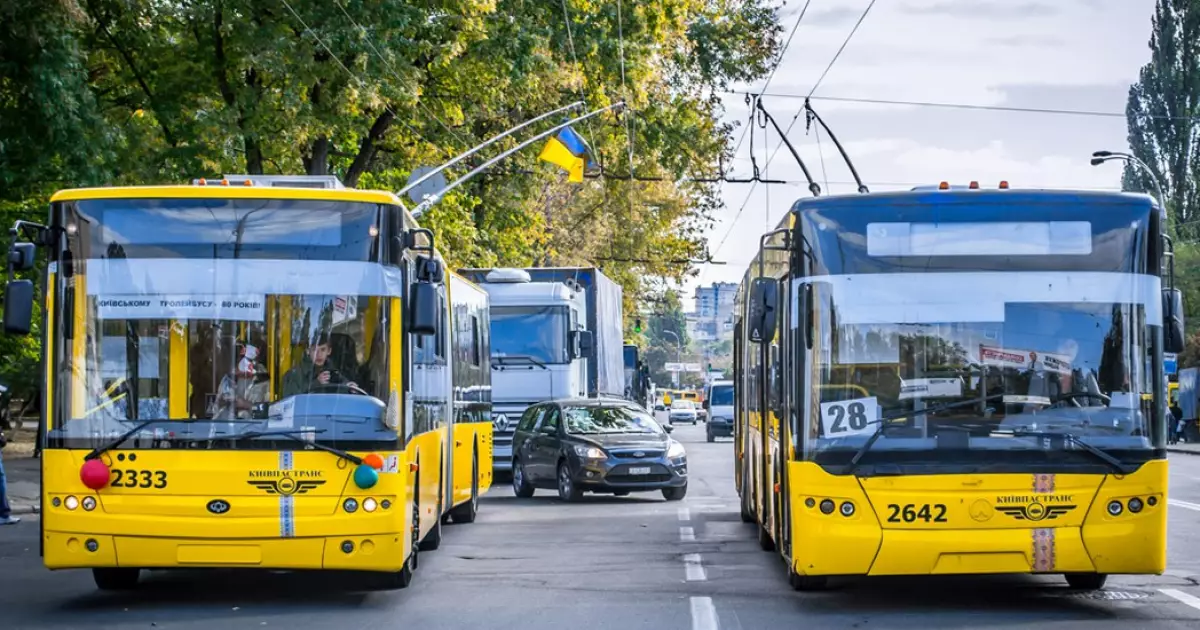 У Києві колапс транспорту: які маршрути змінено після атаки 10 червня