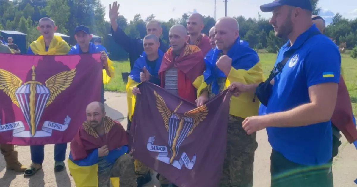 Герої повертаються додому: новий етап обміну полоненими в Україні