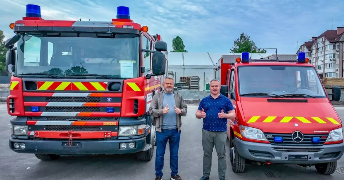 Буча отримала пожежний автомобіль і аварійно-рятувальну техніку від Швейцарії