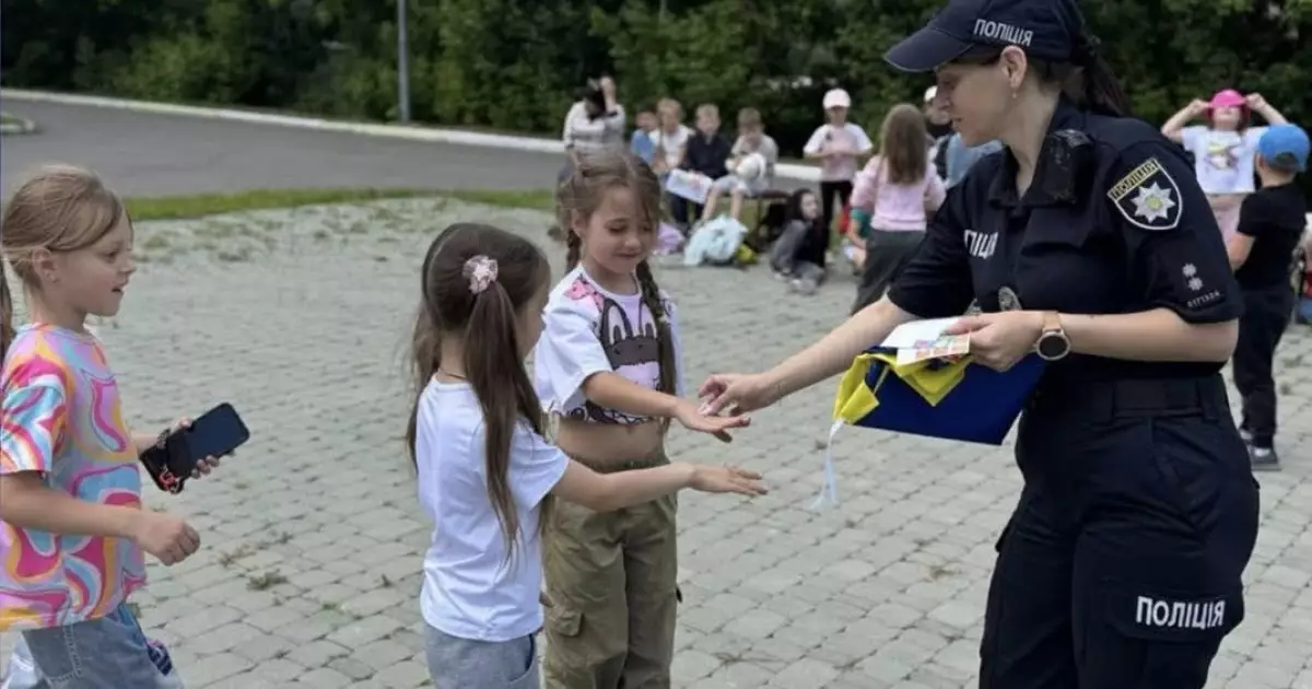 У школі під Києвом з’явився власний поліцейський для дітей